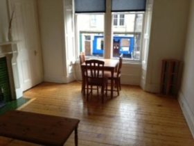 2 bedroom Flat to re...